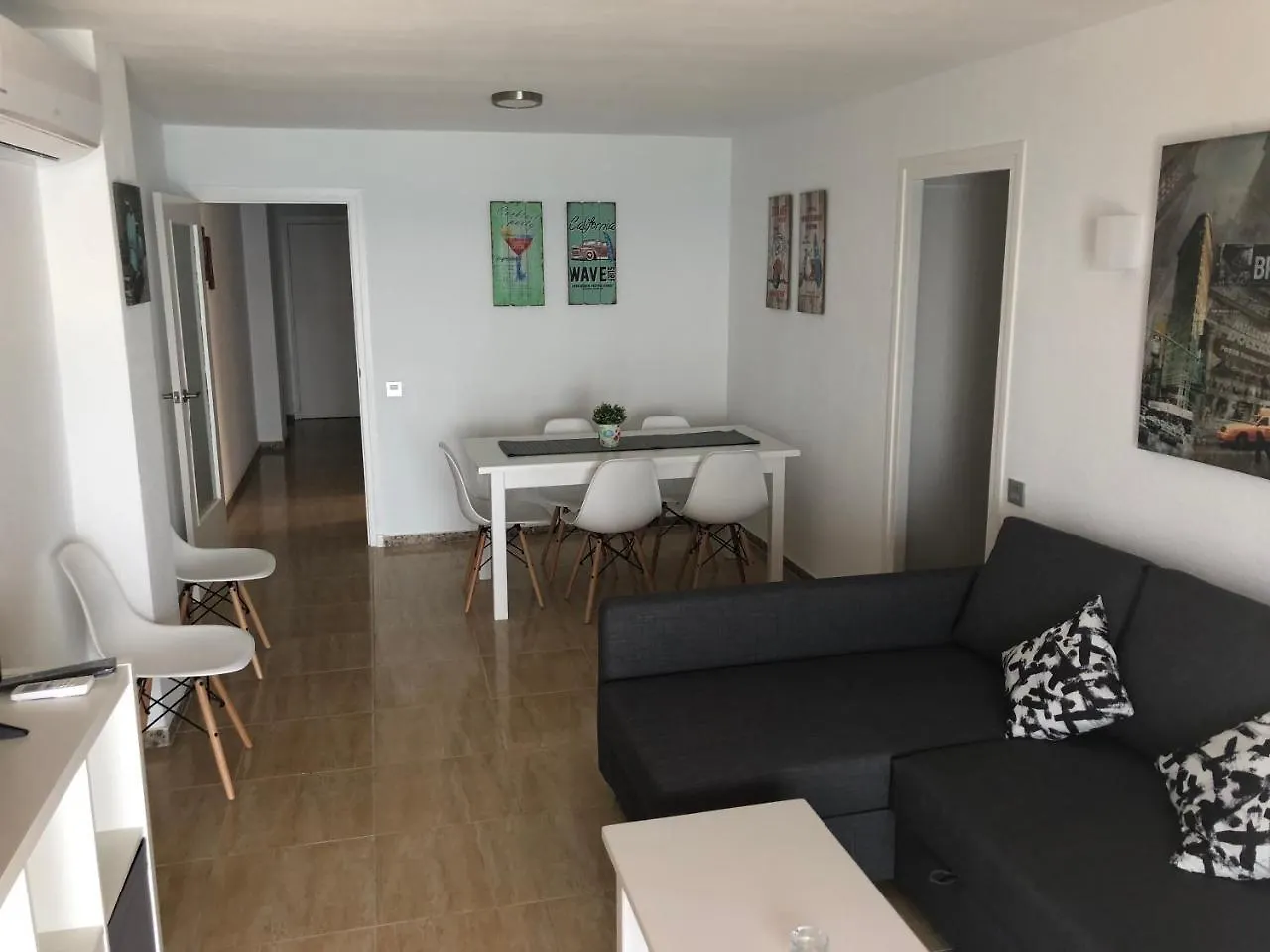 Apartaments Ar Family Calafats 료렛 드 마르 아파트